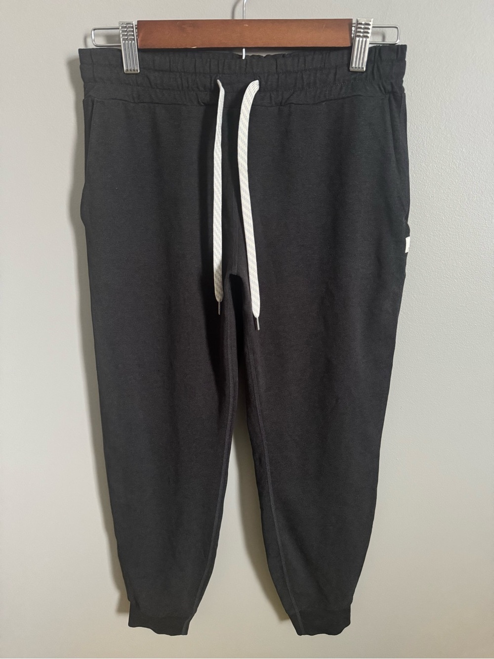 Vuori Women’s Performance Joggers XS